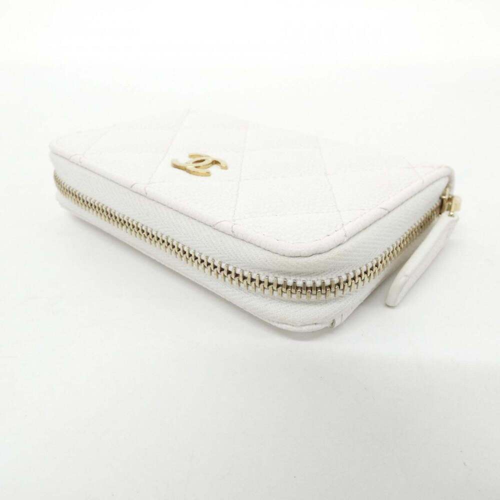 CHANEL White Wallet - Picture 3 of 10